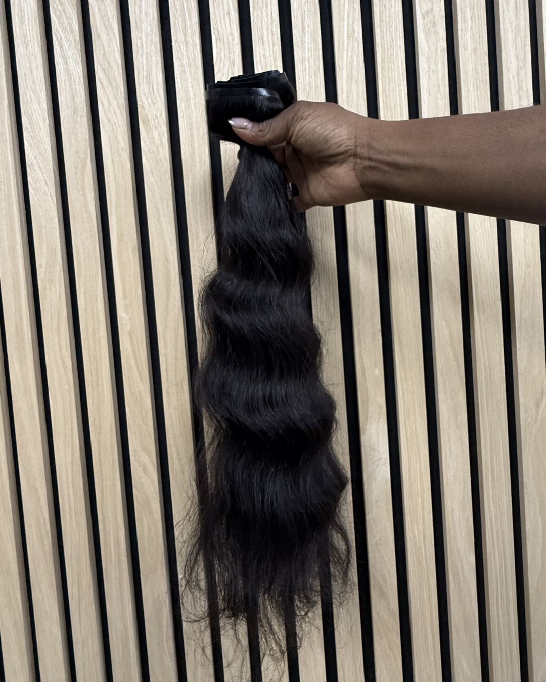 Cafe Luxe Clip-In (Wavy)